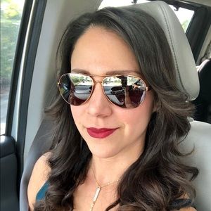 Meet your Posher, Sylvia